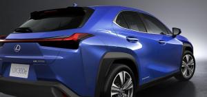 Lexus UX300e 2020 года