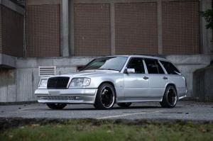 Mercedes-Benz 300TE ищет автохозяина