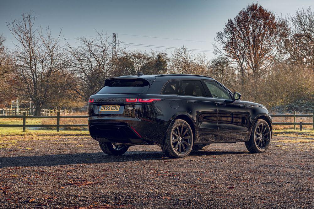 Land Rover Range Rover Velar R-Dynamic Black 2020 года
