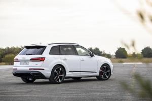 Audi Q7 60 TFSI e Quattro S-Line 2019 года