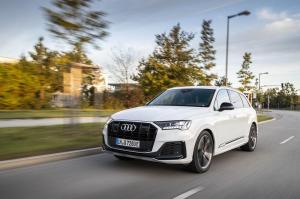 Audi Q7 60 TFSI e Quattro S-Line 2019 года