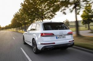 Audi Q7 60 TFSI e Quattro S-Line 2019 года