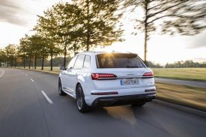 Audi Q7 60 TFSI e Quattro S-Line 2019 года