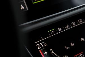 Audi Q7 60 TFSI e Quattro S-Line 2019 года