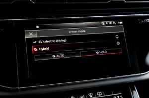 Audi Q7 60 TFSI e Quattro S-Line 2019 года