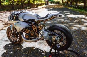 Kawasaki ER6n Bully by AMS Garage