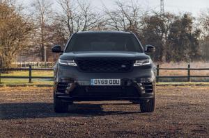 Land Rover Range Rover Velar R-Dynamic Black 2020 года