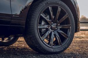 Land Rover Range Rover Velar R-Dynamic Black 2020 года