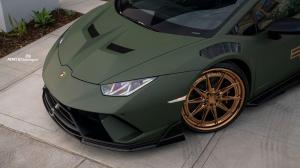 Lamborghini Huracan Performance в духе милитари