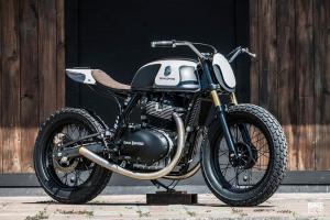 Стрит-трекер на базе Royal Enfield 650 Moose: проект от Zeus Custom