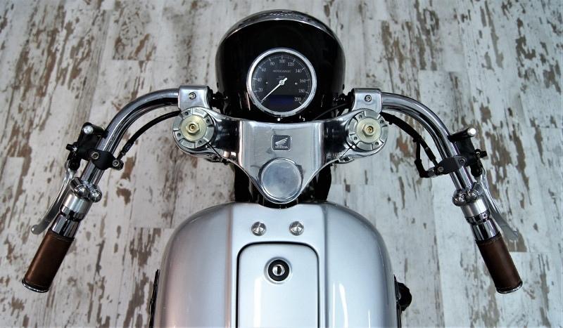 Honda Gold Wing GL1000 by Dragons Motorcycles