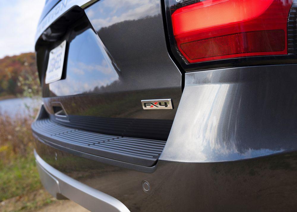 Ford Expedition Limited FX4 2019 года