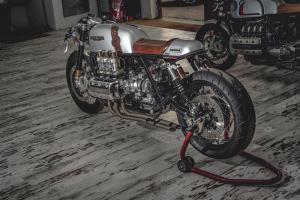 Honda Gold Wing GL1000 by Dragon’s Motorcycles