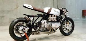 Honda Gold Wing GL1000 by Dragon’s Motorcycles