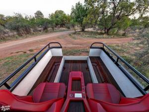 Lamborghini LM002 6x6 by Abimelec Arellano