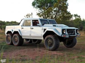 Lamborghini LM002 6x6 by Abimelec Arellano