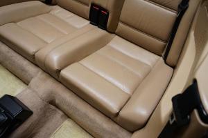 BMW 325i Convertible в цвете Calypso Red 1990 года