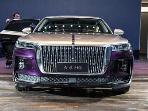 Китайский HongQi H9 напоминает своим видом Rolls-Royce