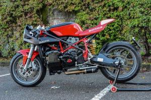 Ducati 999 by 4Bulloni