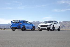 Honda Civic Type R предстал в новом облике. Сколько внешних изменений найдете?