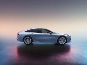 Toyota Mirai 2020 года