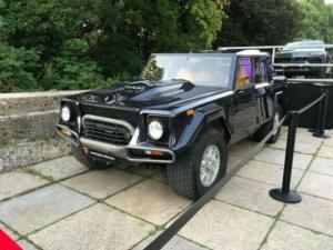 Lamborghini LM002 1992 года
