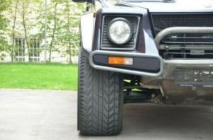 Lamborghini LM002 1992 года