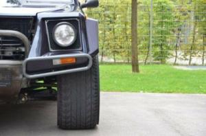 Lamborghini LM002 1992 года