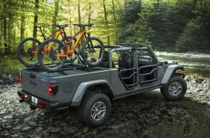 Jeep Gladiator Performance Parts by Mopar 2020 года