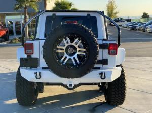 Jeep Wrangler Unlimited 6-Wheels 2016 года