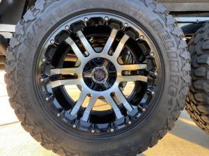 Jeep Wrangler Unlimited 6-Wheels 2016 года