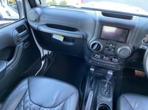 Jeep Wrangler Unlimited 6-Wheels 2016 года