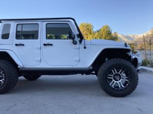 Jeep Wrangler Unlimited 6-Wheels 2016 года