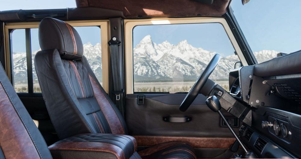 Land Rover Defender 110 by HIMALAYA