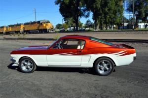 Ford Mustang Fastback 1966 года