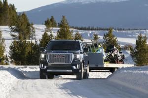 GMC Yukon Denali 2020 года