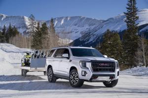 GMC Yukon AT4 2020 года
