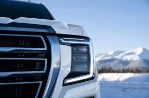 GMC Yukon AT4 2020 года