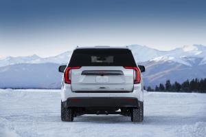 GMC Yukon AT4 2020 года