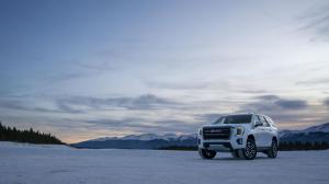 GMC Yukon AT4 2020 года