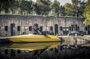 Riva 32 Ferrari Special 1995 года