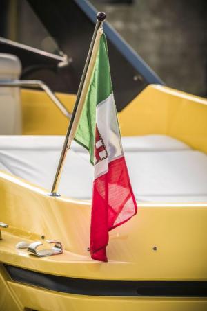 Riva 32 Ferrari Special 1995 года