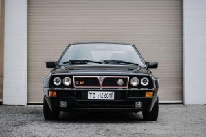 Ещё один необычный автомобиль Lancia Delta HF Integrale Evo ушел новому владельцу