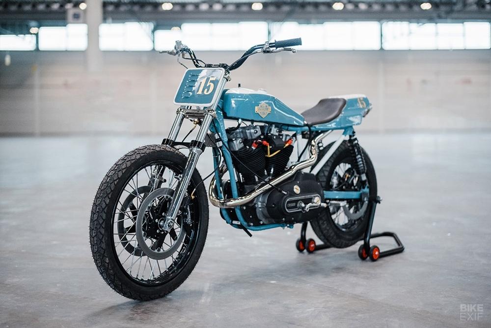 Кастомный трекер Harley-Davidson XLCR от HardNine Choppers