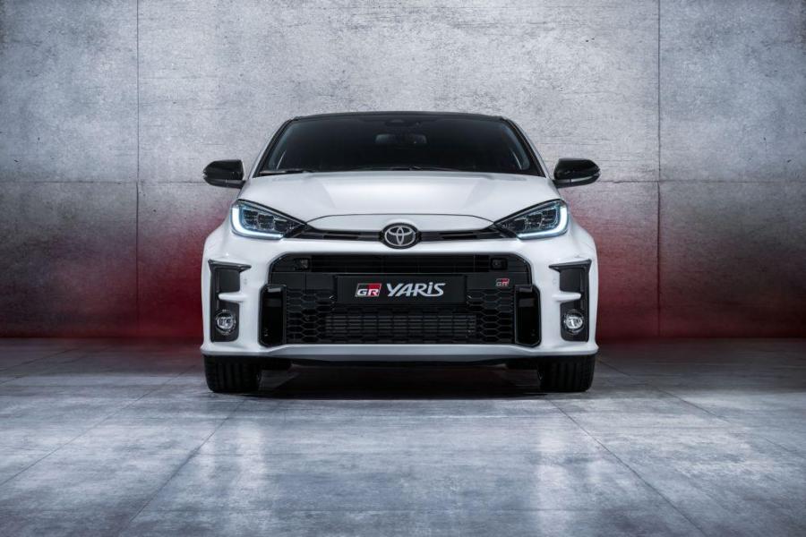 Toyota GR Yaris CVT получила только передний привод