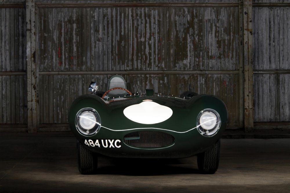 Jaguar D-Type 1955 года выставили на торги