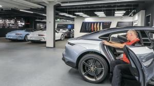 Porsche Taycan Turbo SportDesign Package 2020 года