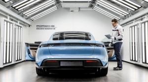 Porsche Taycan Turbo SportDesign Package 2020 года