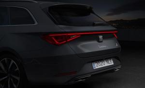 Seat Leon Sportstourer FR eHybrid 2020 года