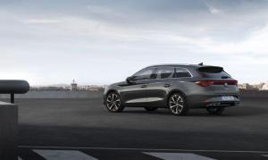 Seat Leon Sportstourer FR eHybrid 2020 года